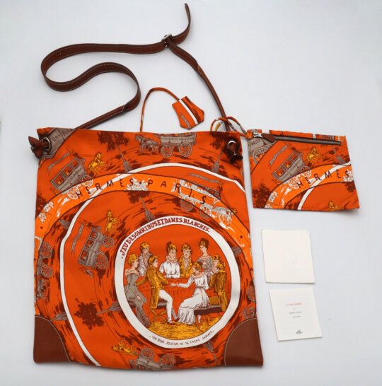 172: Hermès – Silk city shoulder bag